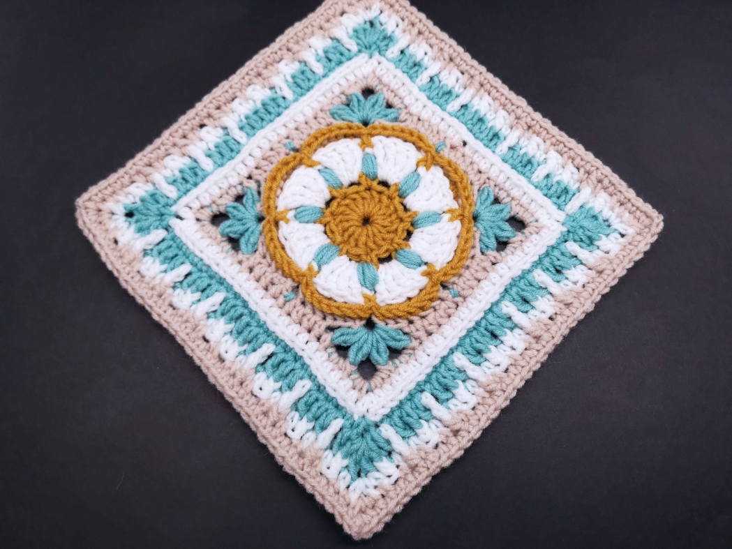 Read more about the article Crochet granny square pattern / Crochet Motif #101
