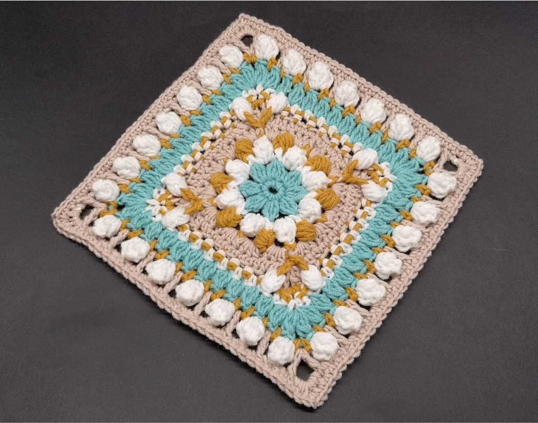Read more about the article Crochet granny square pattern / Crochet Motif #93