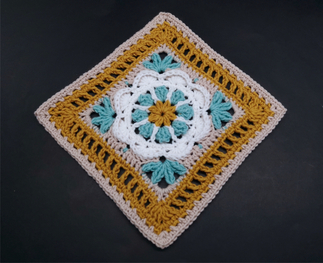 Read more about the article Crochet granny square pattern / Crochet Motif #95