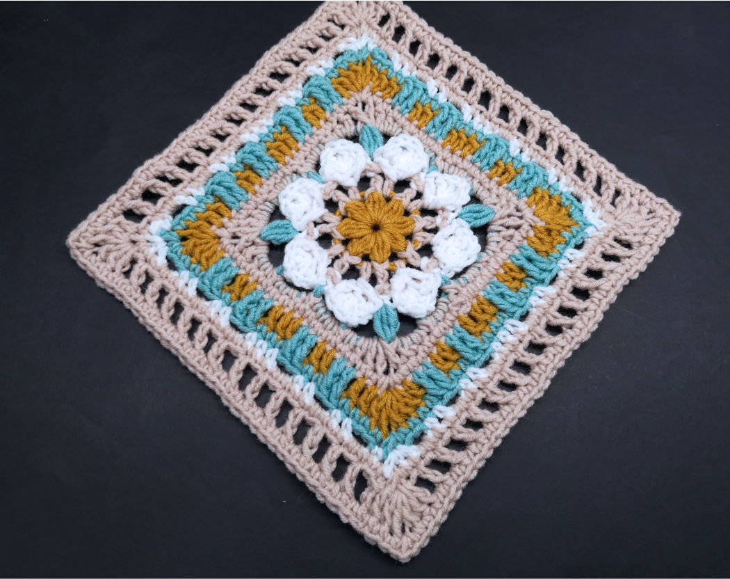 Read more about the article Crochet granny square pattern / Crochet Motif #99