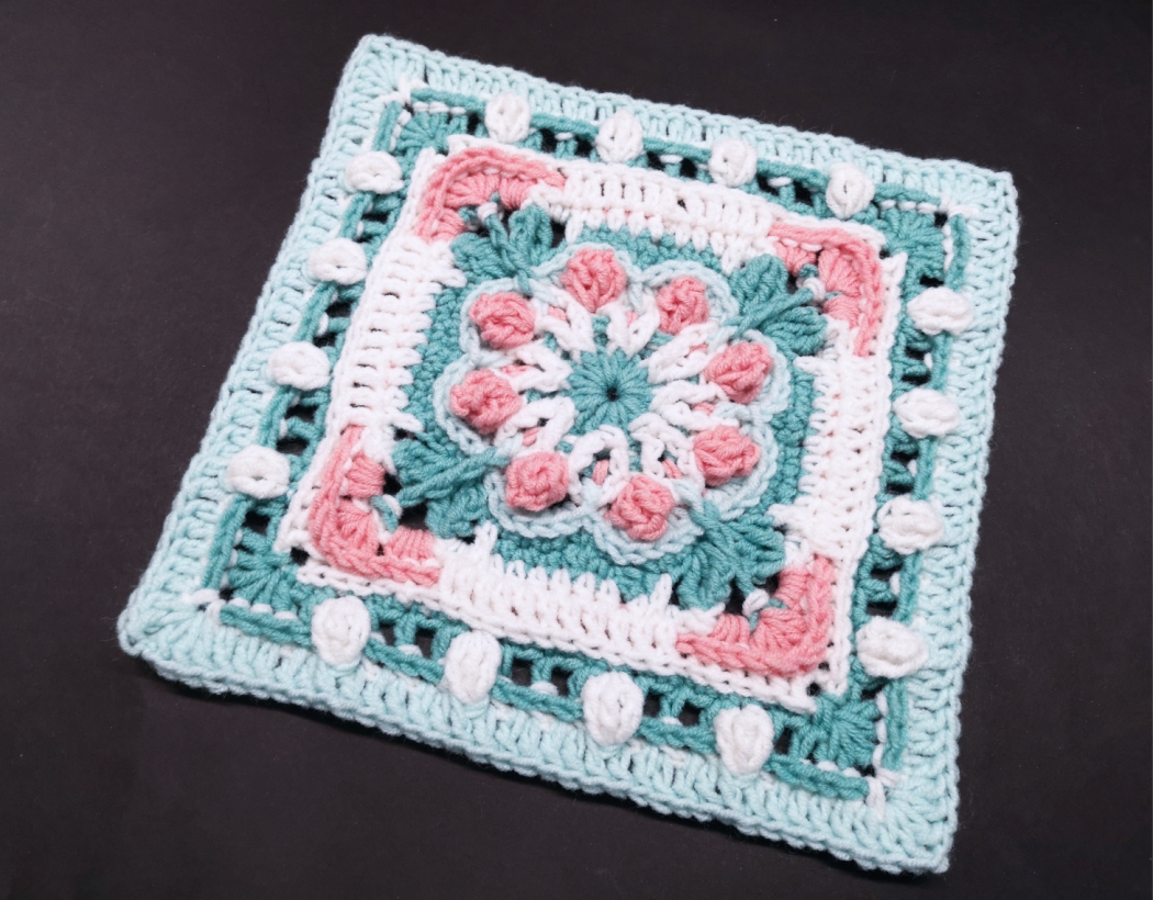 Read more about the article Crochet granny square pattern / Crochet Motif #106