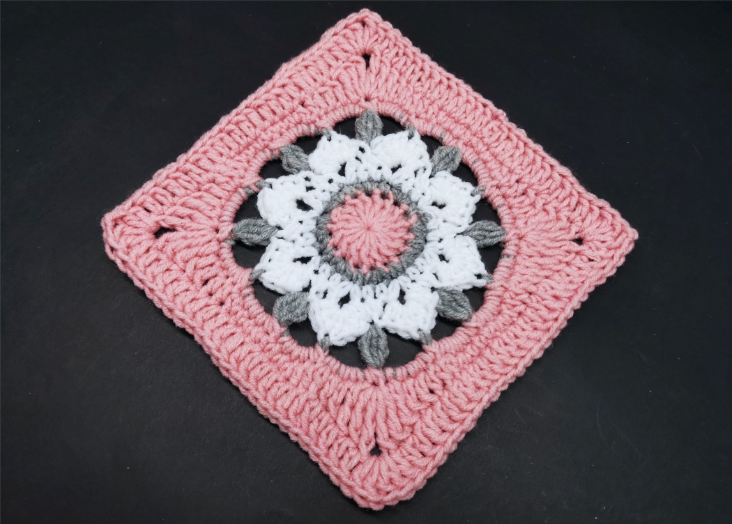 You are currently viewing Crochet granny square pattern / Crochet Motif #21