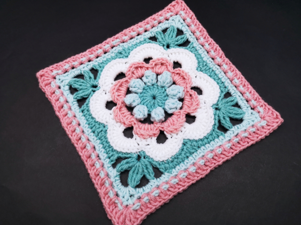 Read more about the article Crochet granny square pattern / Crochet Motif #111