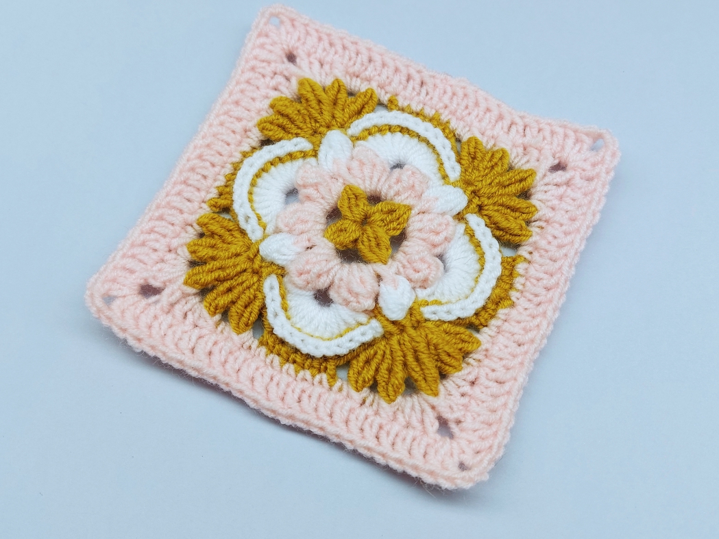 Read more about the article Crochet granny square pattern / Motif #127